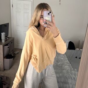 Washed Orange V-Neck button sweatshirt! Size Large